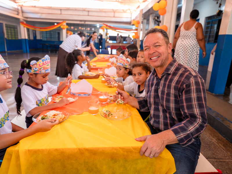Dia da Lasanha torna merenda em momento de alegria na rede municipal de ensino